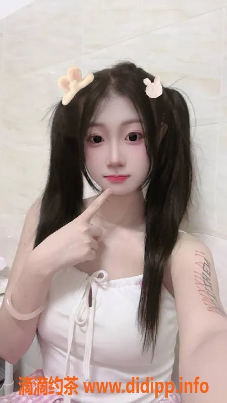 广州楼凤-天河甜甜，洗吹做上门服务，只需700p起