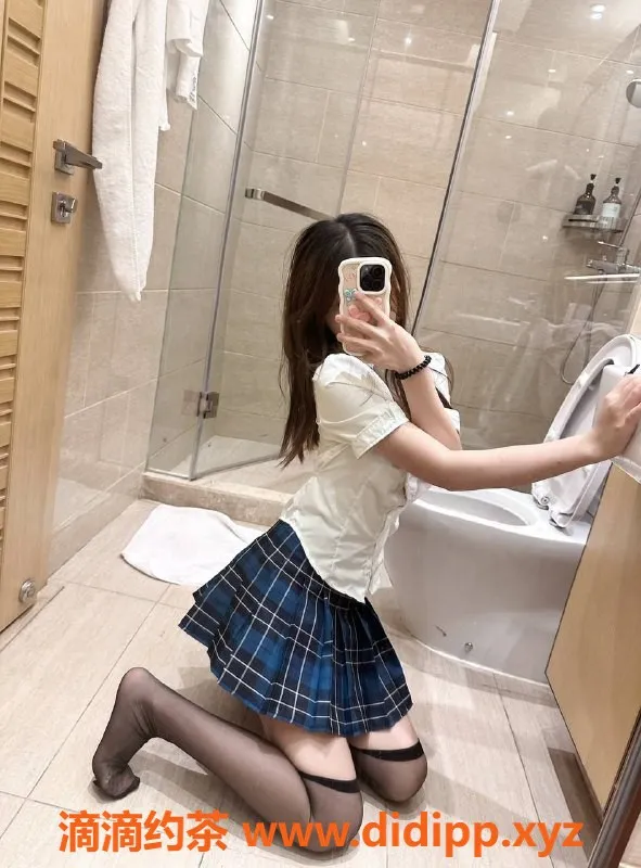 广州楼凤-天河甜甜，洗吹做上门服务，只需700p起