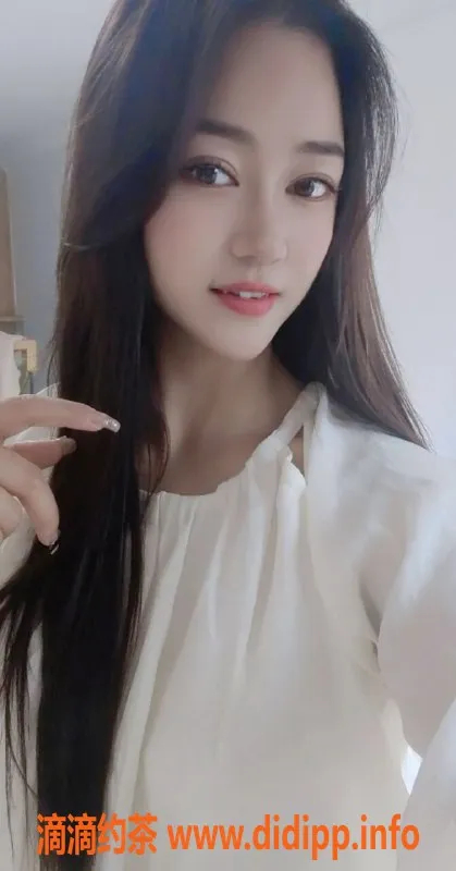 重庆楼凤-渝北区十月，27岁C罩杯，服务多样，105斤诱惑