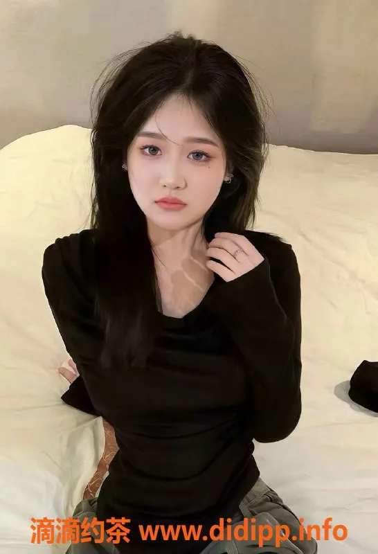 郑州楼凤资源信息,郑州婷儿19岁174cm，56kg，性感内衣诱惑来袭