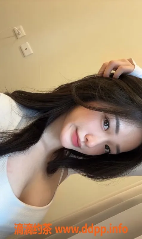 广州楼凤资源信息,番禺妃儿，26岁，D罩杯，600元起服务