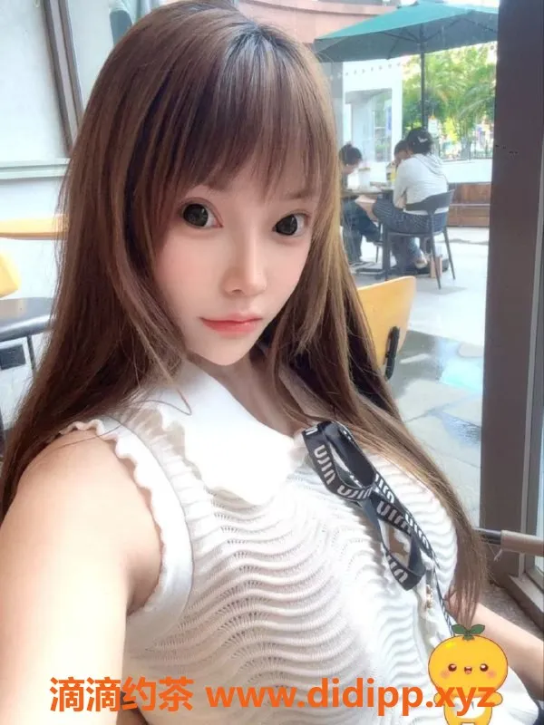 南昌楼凤-高新御姐妮娜，26岁，160cm，48kg，胸围C，服务多样