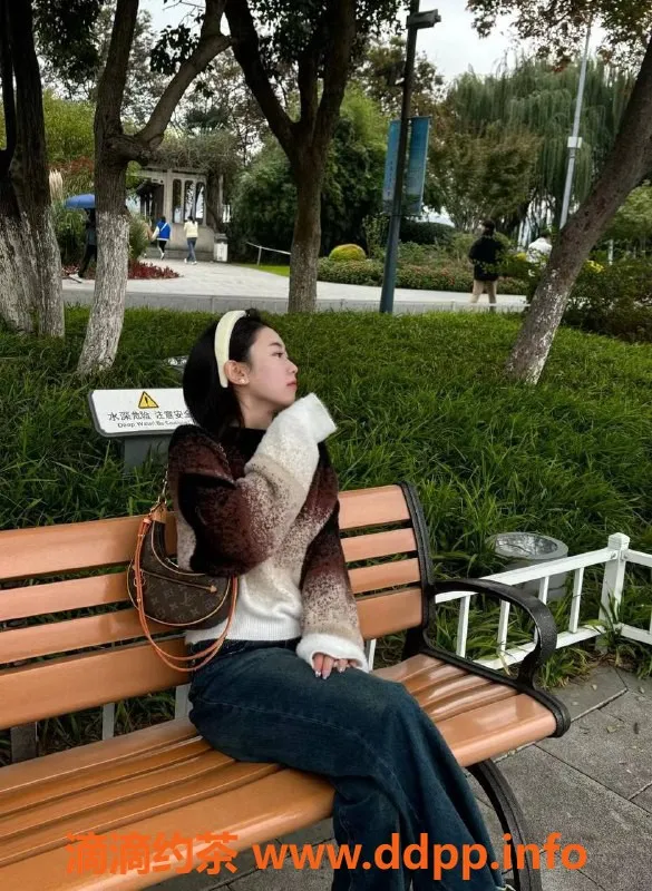 深圳楼凤-南山冉冉，超值1000元，真视频验证！