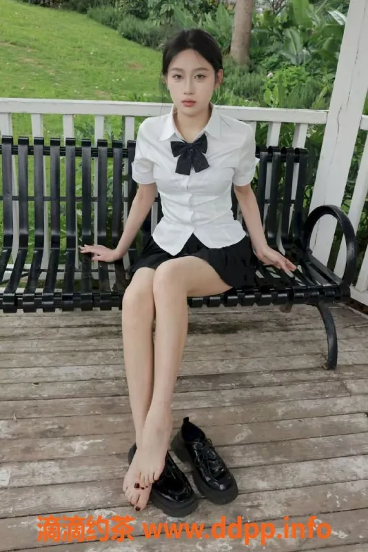 广州楼凤-广州天河柔柔，23岁，身高166cm，36D热情服务