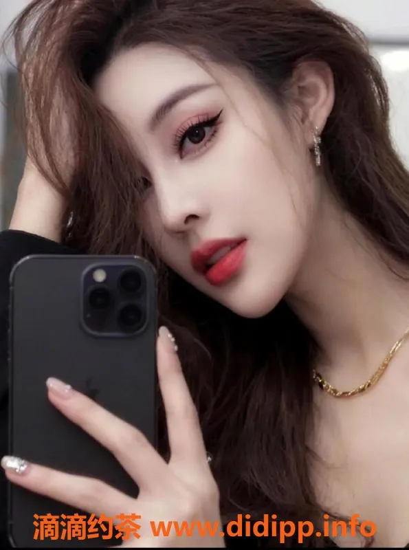 深圳楼凤-罗湖小美，26岁，身高168，38C极品服务