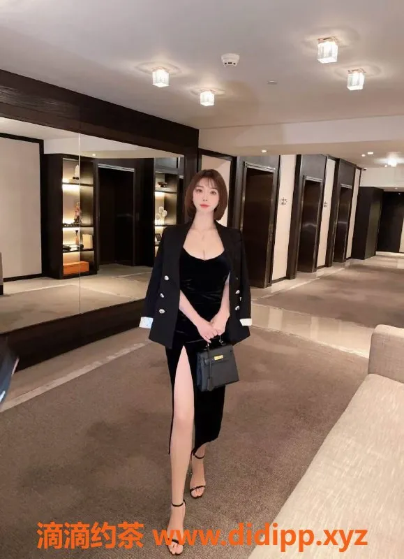 北京楼凤-朝阳健德门思月，27岁168cm天然D+女孩