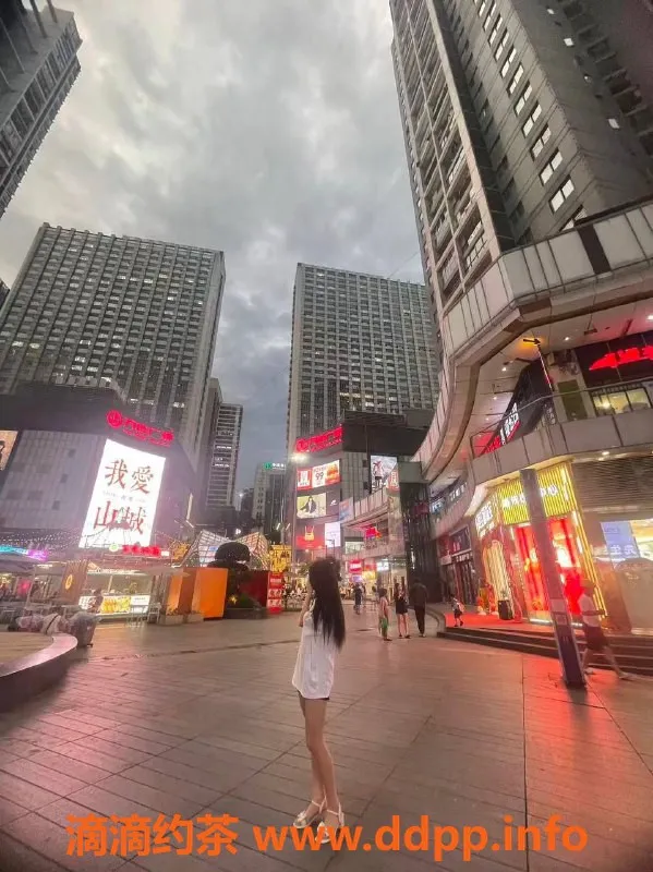 成都楼凤资源信息,武侯区嫩妹花花，6P服务，超棒体验等你来