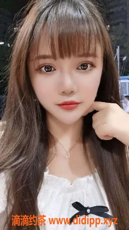 广州楼凤-黄埔区萌萌，24岁，160cm，36C，超值服务！