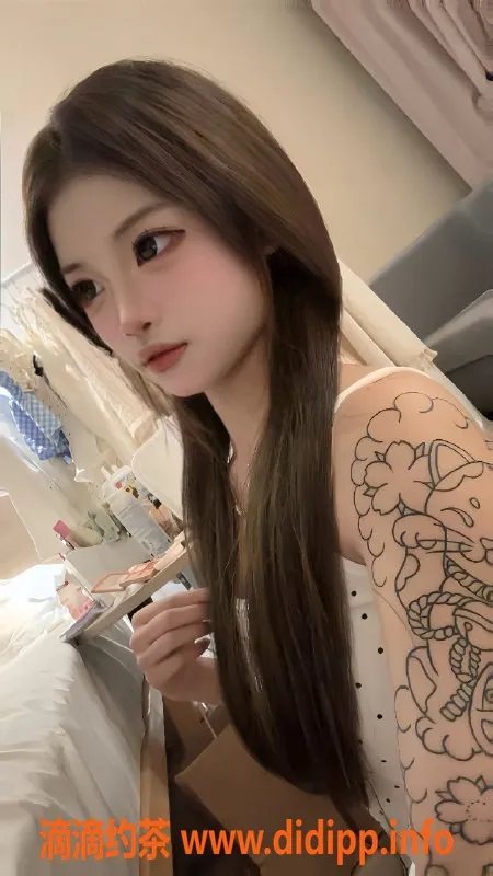 成都楼凤资源信息,锦江区依依，身材苗条的可爱嫩妹