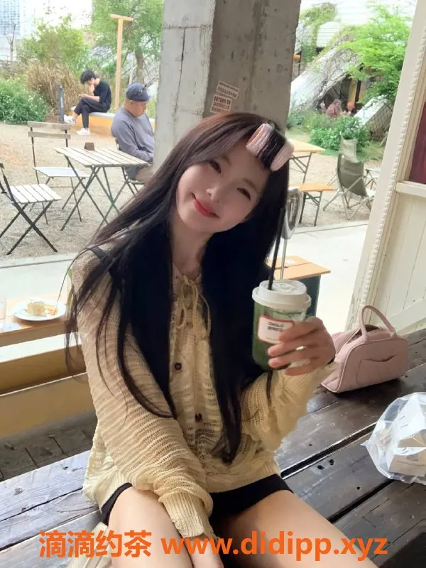 杭州楼凤资源信息,可可18岁，大一清纯萌妹，提供多种服务