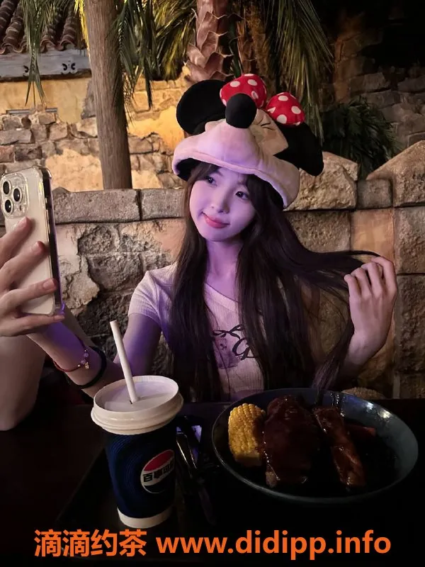 杭州楼凤-可可18岁，大一清纯萌妹，提供多种服务