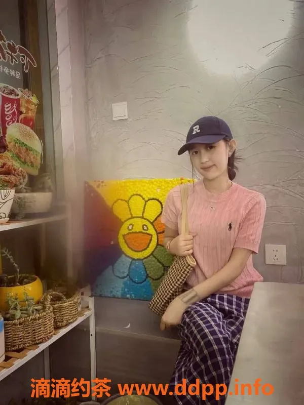 东莞楼凤-大朗艺名伊伊，优质服务只需600起