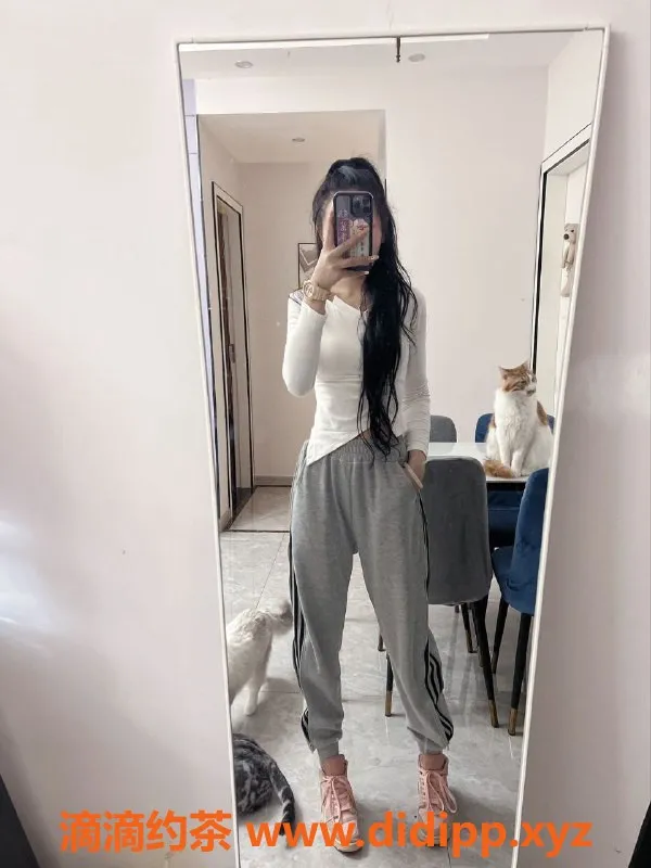 成都楼凤-市中心洋颖，身材出众，服务热情，价格6/10
