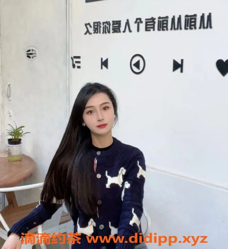 深圳楼凤-深圳龙华欲女-芒果，163cm 45kg 36C，23岁