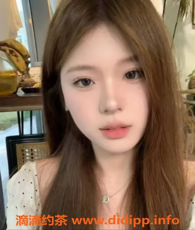 郑州楼凤资源信息,郑州21岁依依，167cm白皙皮肤，服务项目多样