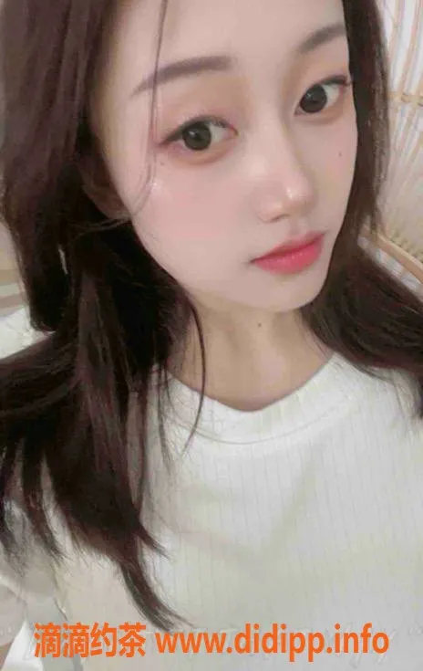 宁波楼凤-海曙小彝，1200陪浴，性感丝袜制服服务