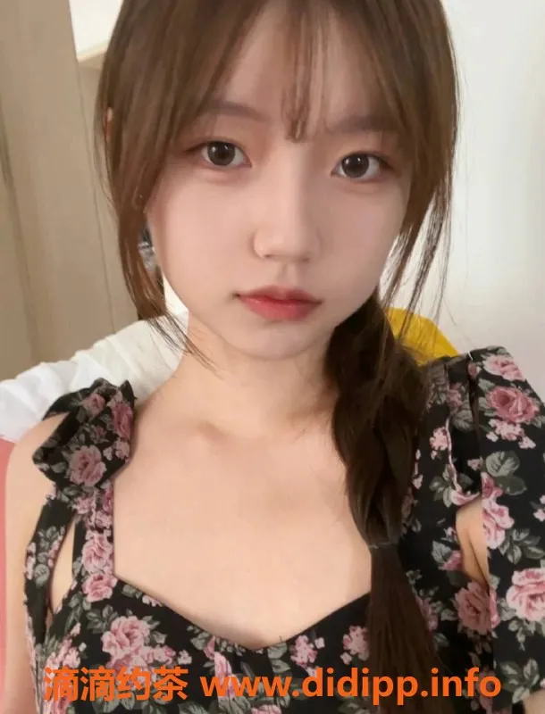 广州楼凤-天河丫丫，视频认证，课费700/p起