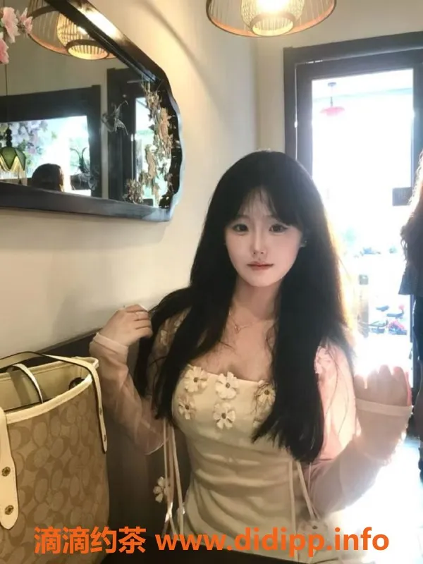 太原楼凤资源信息,晋城楼凤双老师服务，真人真照，6张面付