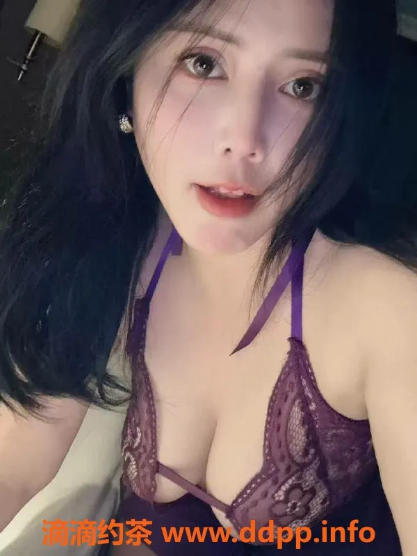 珠海楼凤-小雪26岁性感尤物，胸围36D，激情服务等你来体验！