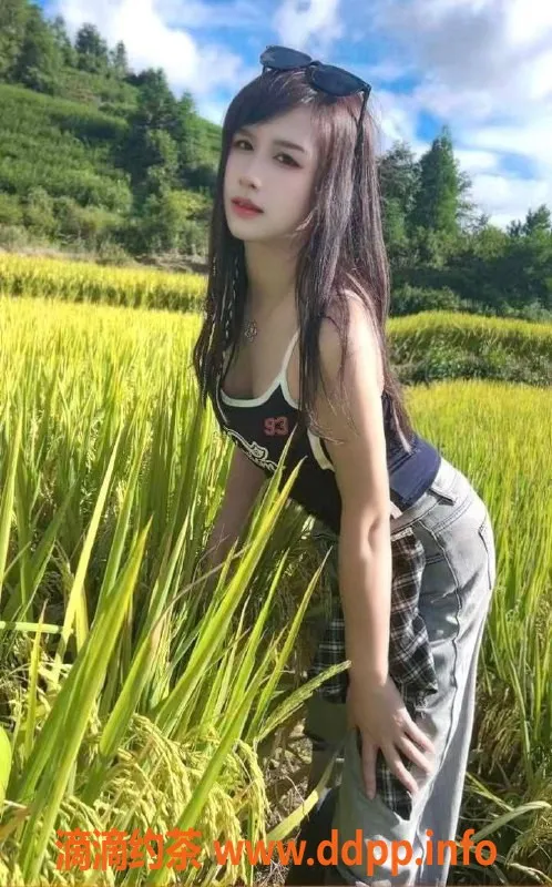 北京楼凤-北京双井航妹，浙江28岁，身高166体重48，茶费6