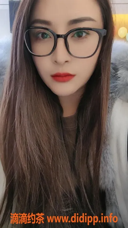 成都楼凤-武侯区少妇车露露，服务超给力，体验佳！