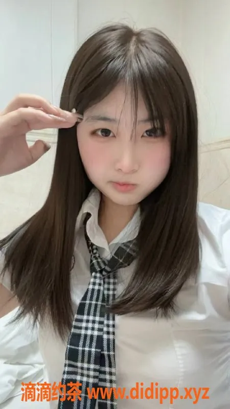 深圳楼凤-南山嫩妹沫怡，17岁，课程从1100元起