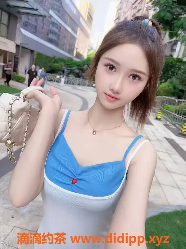 珠海楼凤-珠海98课室 大长腿肤白貌美另有D罩杯