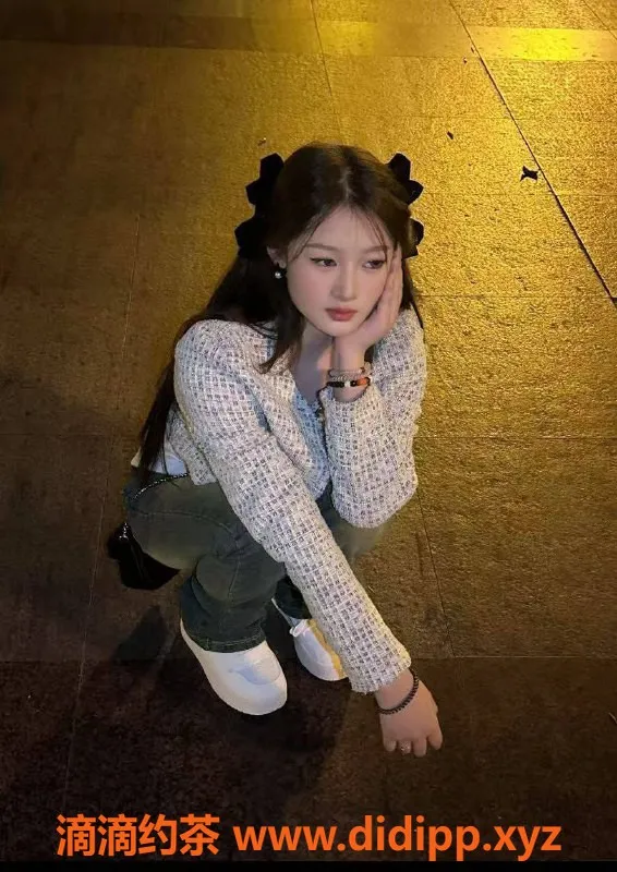 郑州上门服务资源信息,郑州金水区小颖，160cm，45kg，亲吻服务，课费8元起