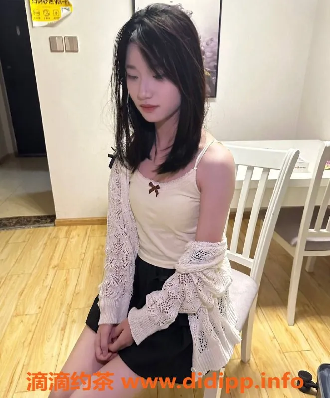 成都楼凤-成都萝莉学妹琪琪，人美服务好，性价比高