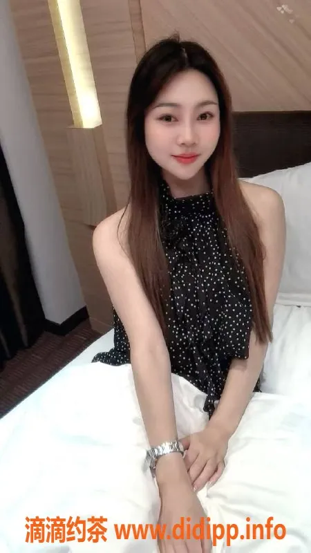 珠海楼凤-珠海24岁美女客服，身高165，体重106