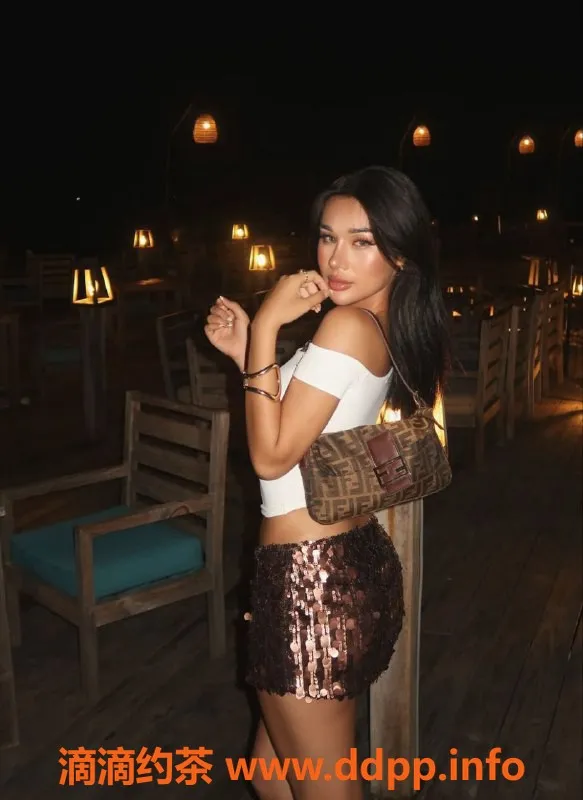 杭州上门服务-上城区24岁D胸美眉，身高171，激爽服务等你来约