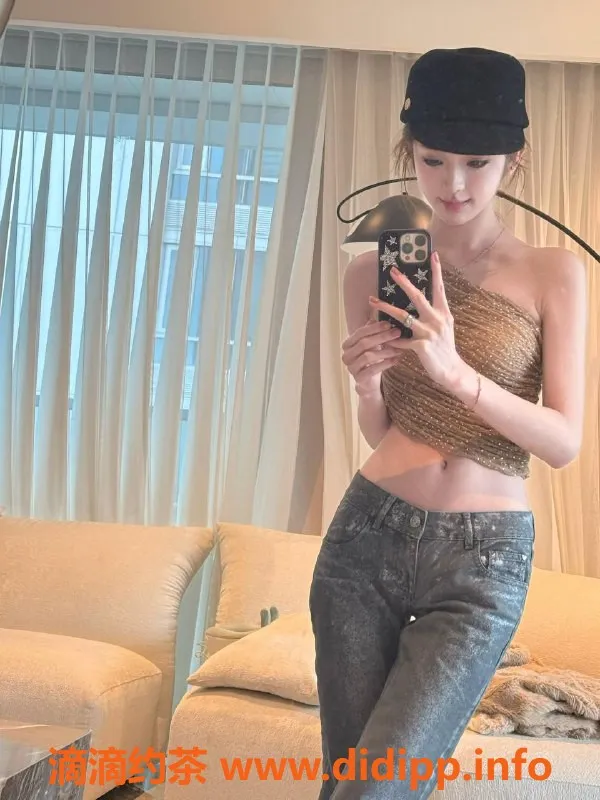 杭州楼凤-杭州19岁校妹研研，高165cm，96斤，C罩杯