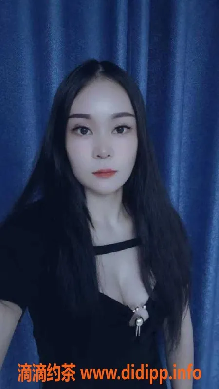 深圳楼凤-宝安御姐颜颜，26岁165cm，服务超赞只需300元