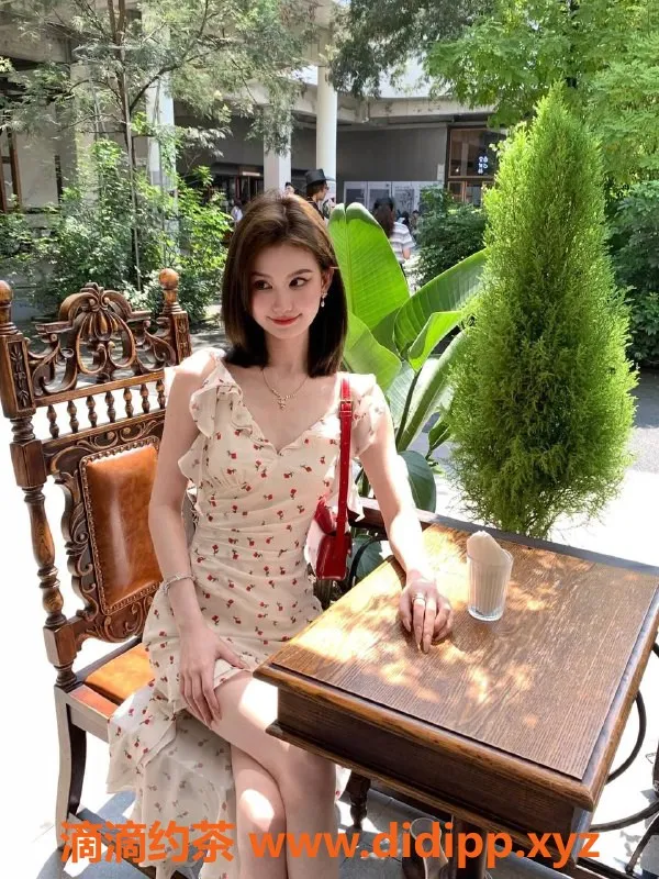 深圳楼凤-南山CCC，1000元视频认证服务，超值体验