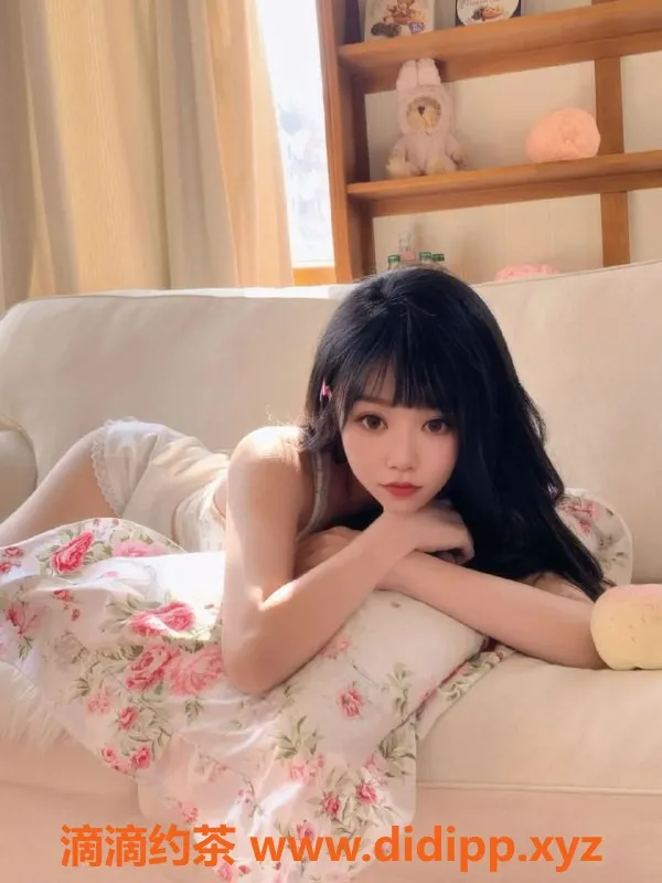 东莞楼凤-东莞南城小落，双飞姐妹花调情服务