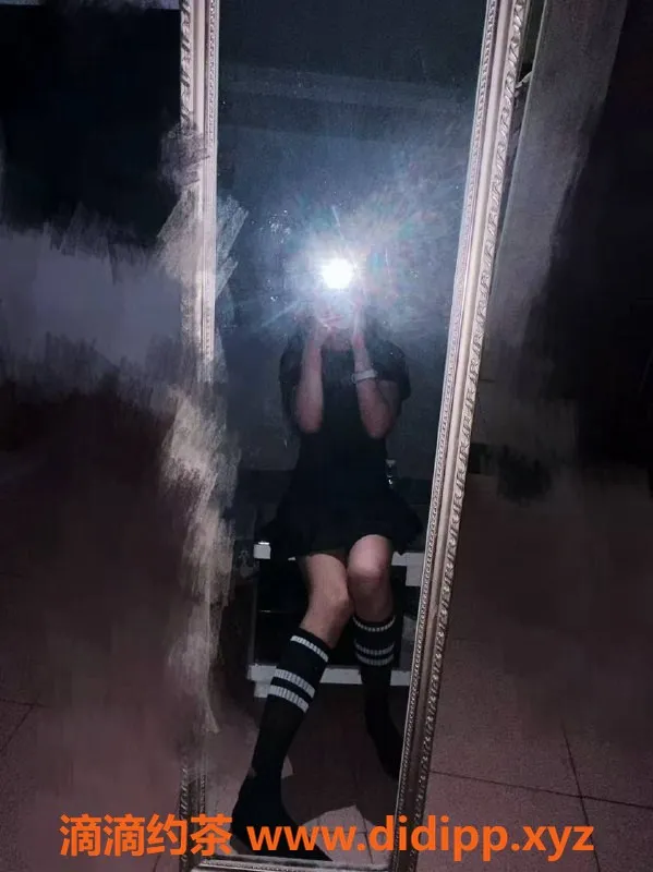 成都楼凤资源信息,成华区6P嫩妹悠悠，身高170，体重110