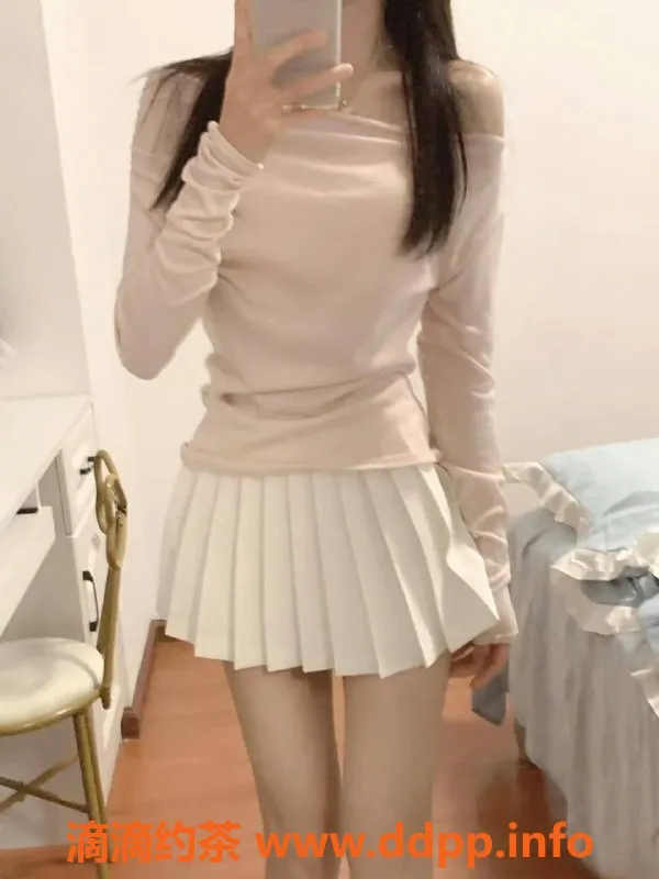 成都楼凤-成华区6P嫩妹悠悠，身高170，体重110