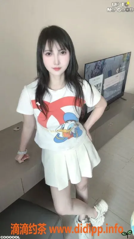 成都楼凤资源信息,武侯区少妇清清，4.5P自聊陪伴