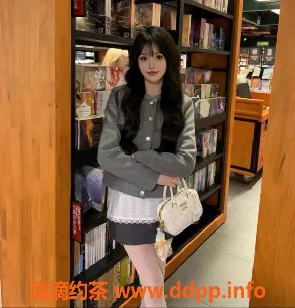 杭州楼凤-滨江区小酒窝，160cm身高，86斤嫩妹，1200元起