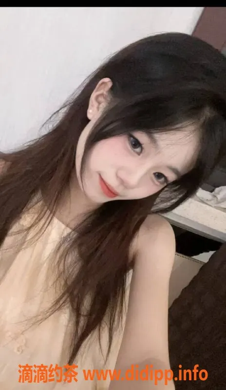 成都楼凤-成华区小喵喵，168cm90斤，白皙清纯排骨妹