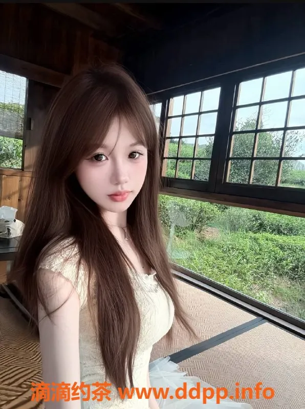 重庆楼凤-重庆渝北18岁妹子沐沐，168cm性感诱惑