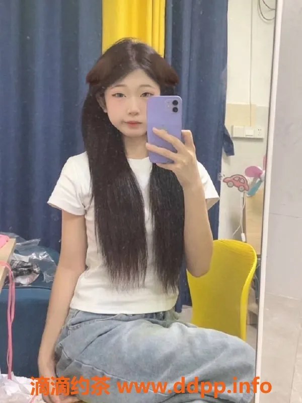 广州楼凤-白云小燕，身材火辣，700元起服务