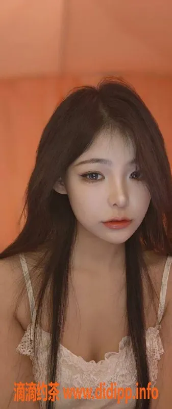 广州楼凤-白云嫩妹晚晚，600元视频验证服务