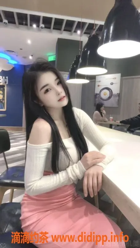 成都spa会所-武侯区九月小姐，苗条少妇，态度一流！