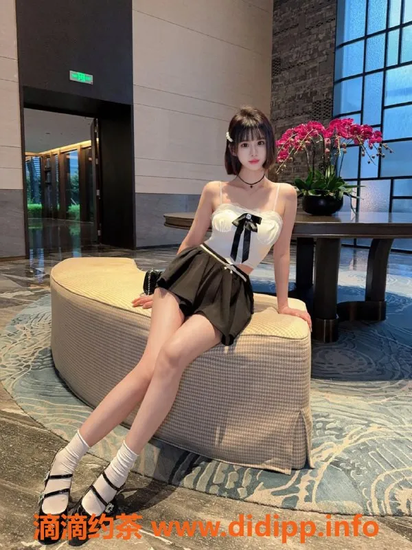 广州楼凤资源信息,天河蓝精灵，一字马超柔美，价格1300起