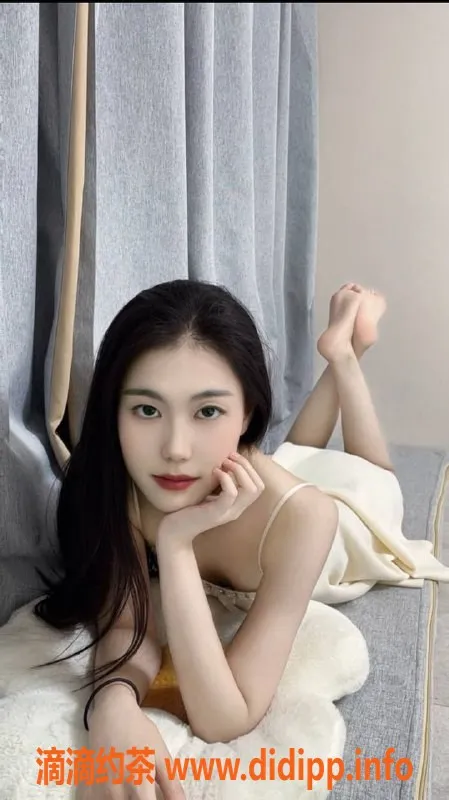 成都楼凤-成华区19岁嫩妹桃子，165cm，95斤，服务全面