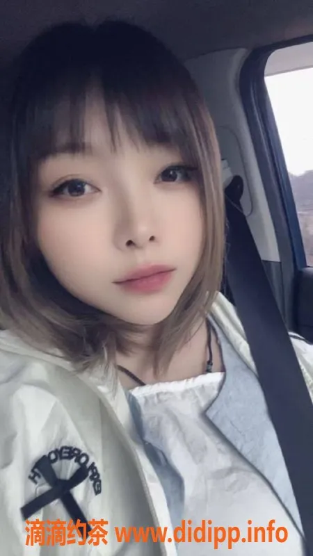 郑州楼凤资源信息,管城区小漫：158cm，53kg，口爆全身按摩服务