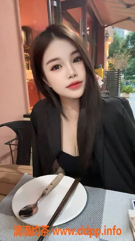 广州楼凤-天河御姐佳佳，800元享69蛇吻服务