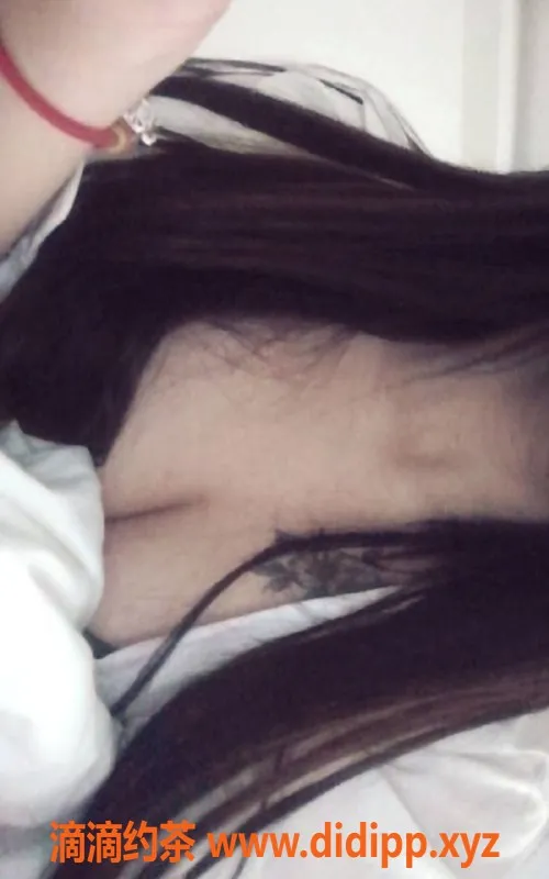 郑州楼凤资源信息,二七区球球，18岁D罩杯深喉妹，超贴心服务！