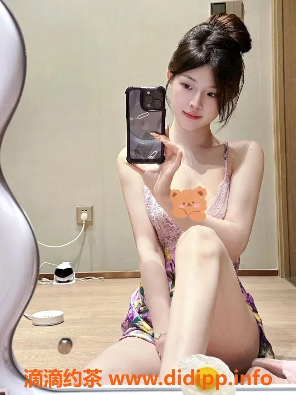 广州楼凤-天河区24岁柳儿，162cm，48kg，茶水费550